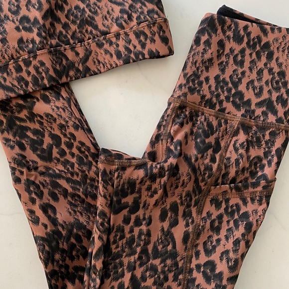 NWT STRUT THIS FLYNN ANKLE LEGGING RUST CHEETAH - Picture 8 of 9